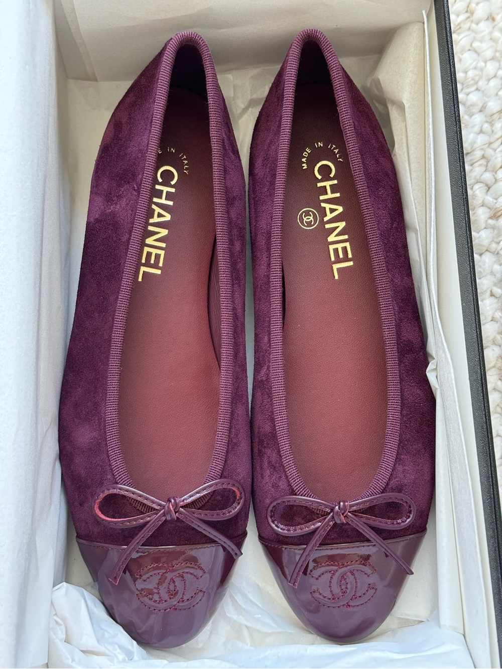 2026 Chanel Burgundy Suede & Patent Ballerina - Picture 2 of 3